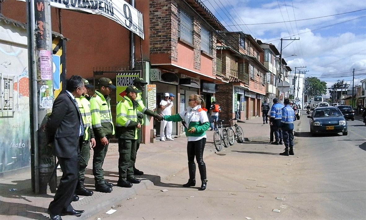 Agentes de transito no deben cumplir con numero minimo de comparendos