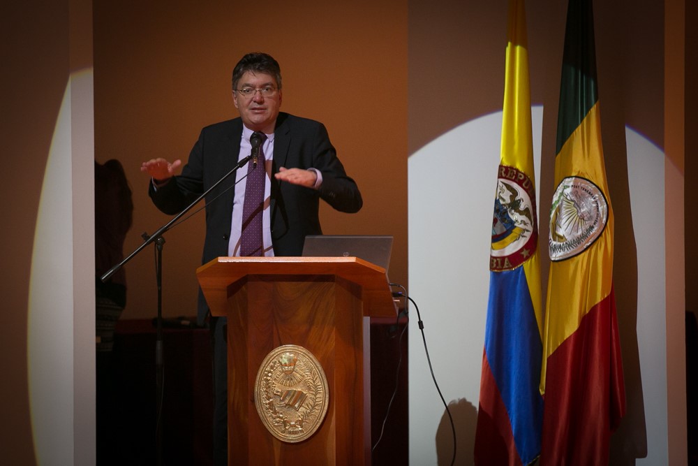 firma compromiso