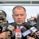 Gobierno respondió al estilo Pambelé con el eslogan es mejor la paz que la guerra PGN