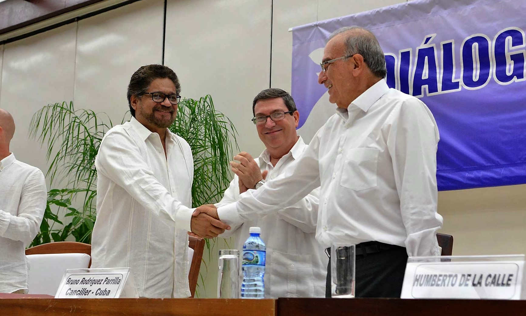 Gracias a ustedes colombianos hoy podemos decir que se acabó la guerra