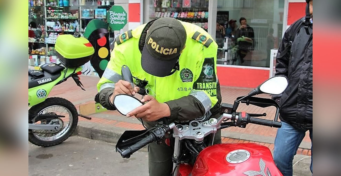 En Zipaquirá autoridades marcan motocicletas para prevenir el robo y venta de partes