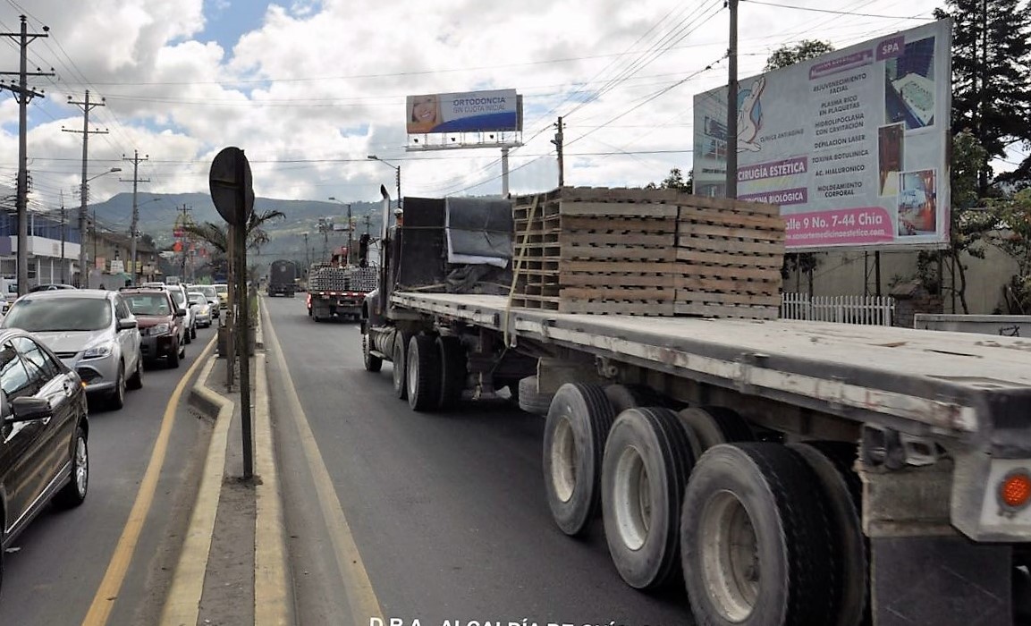 Vehículos de carga por la Pradilla pasaron de 3.000 a 2.600