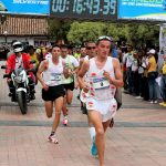 Atletas de Ecuador Panamá Venezuela Kenia y Colombia en la San Silvestre de Chía