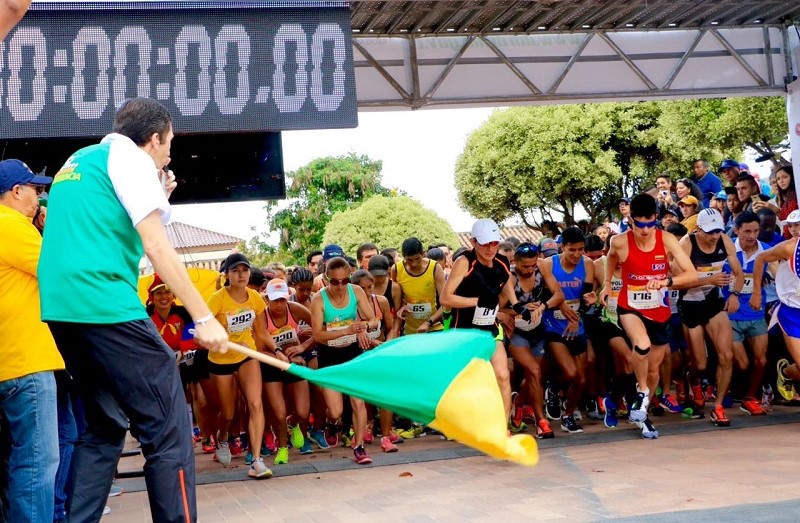 Los ecuatorianos Piedra y Landi conquistaron la San Silvestre de Chia