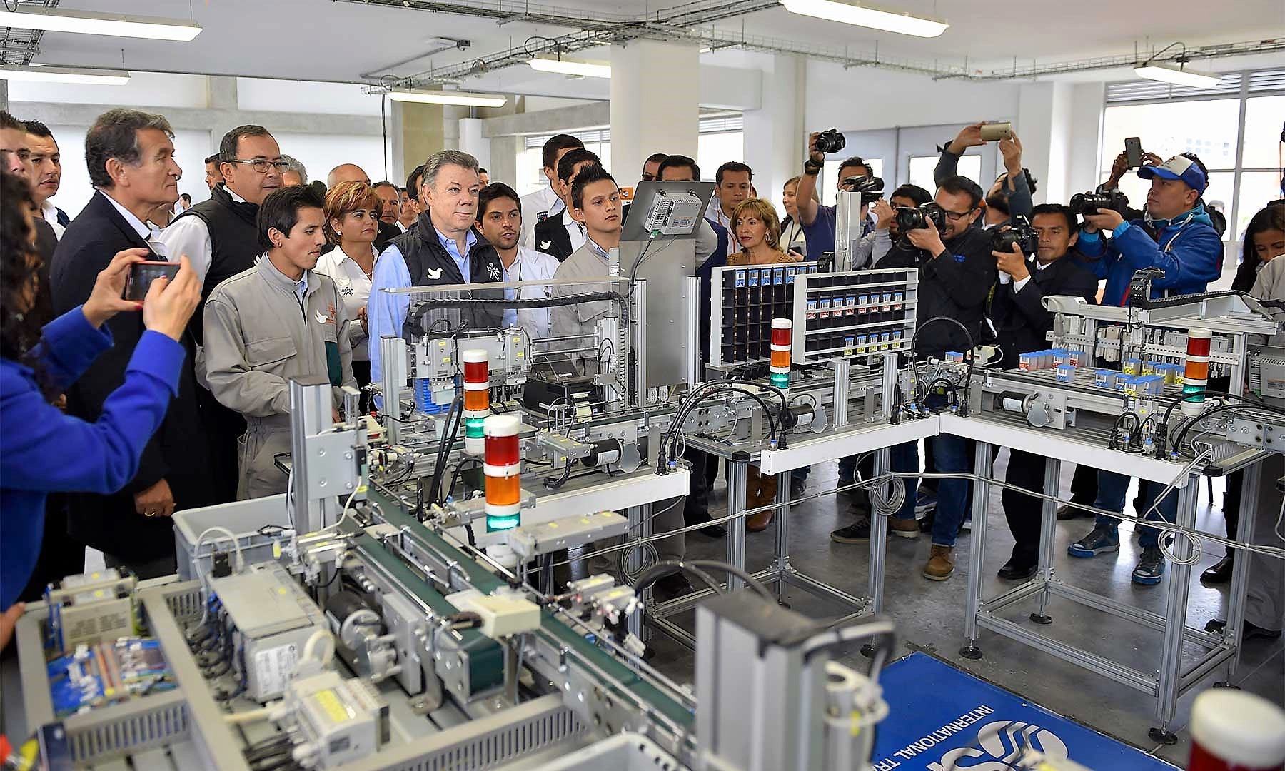 Presidente Santos inauguro moderna sede del SENA para capacitar mas de 85.000 aprendices