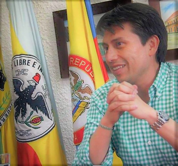 Por fraude procesal y falsedad en documento asegurado alcalde de Mosquera