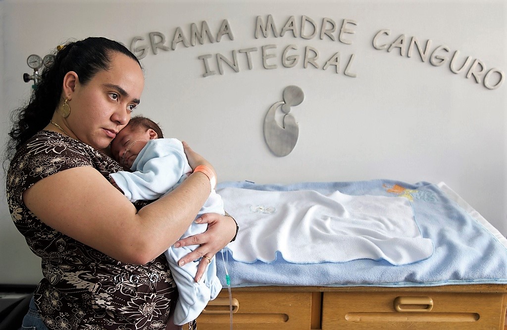 Madre canguro el mejor aporte a la salud en los últimos 50 años