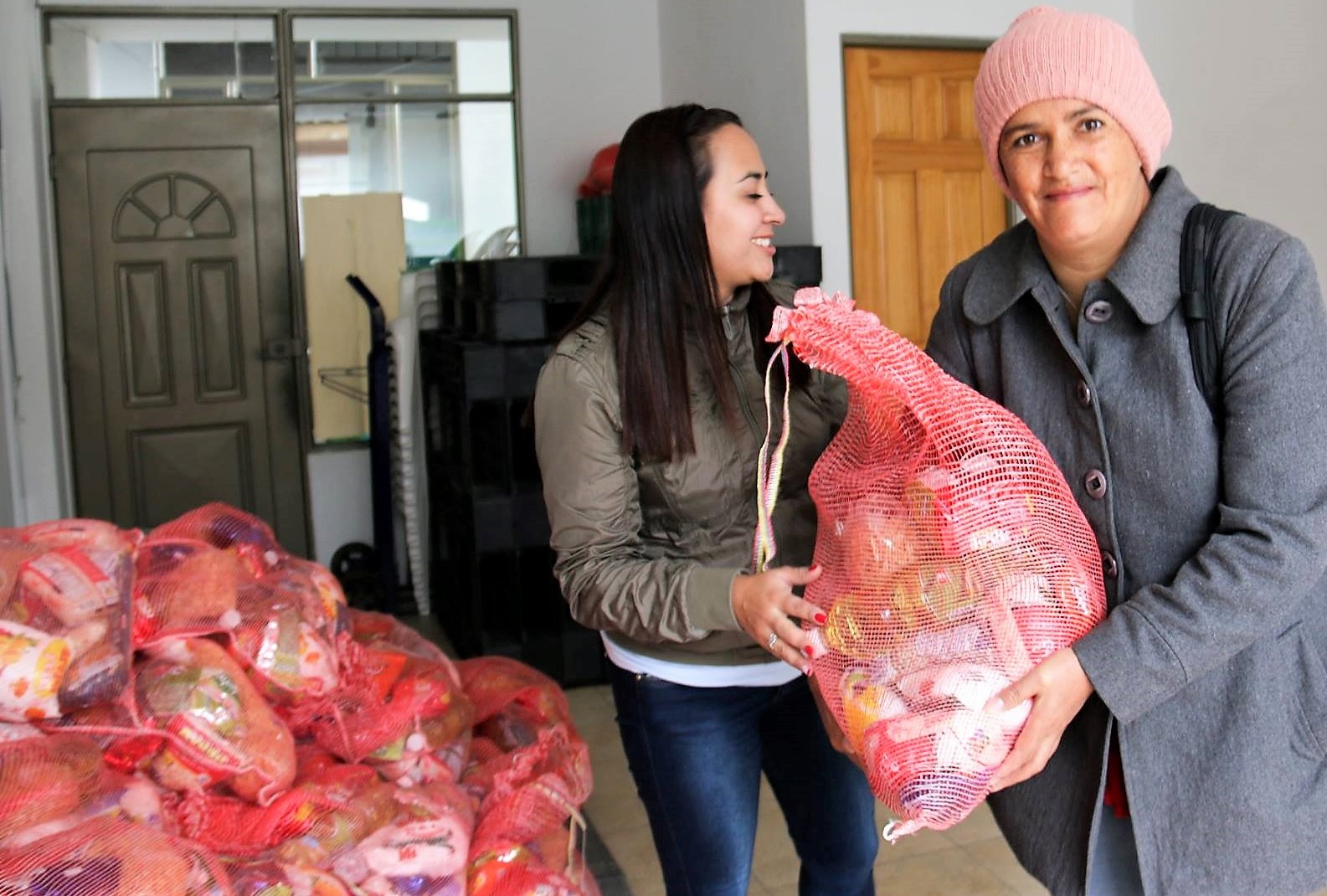 Tocancipeños de la estrategia Red Unidos recibieron mercados del banco de alimentos