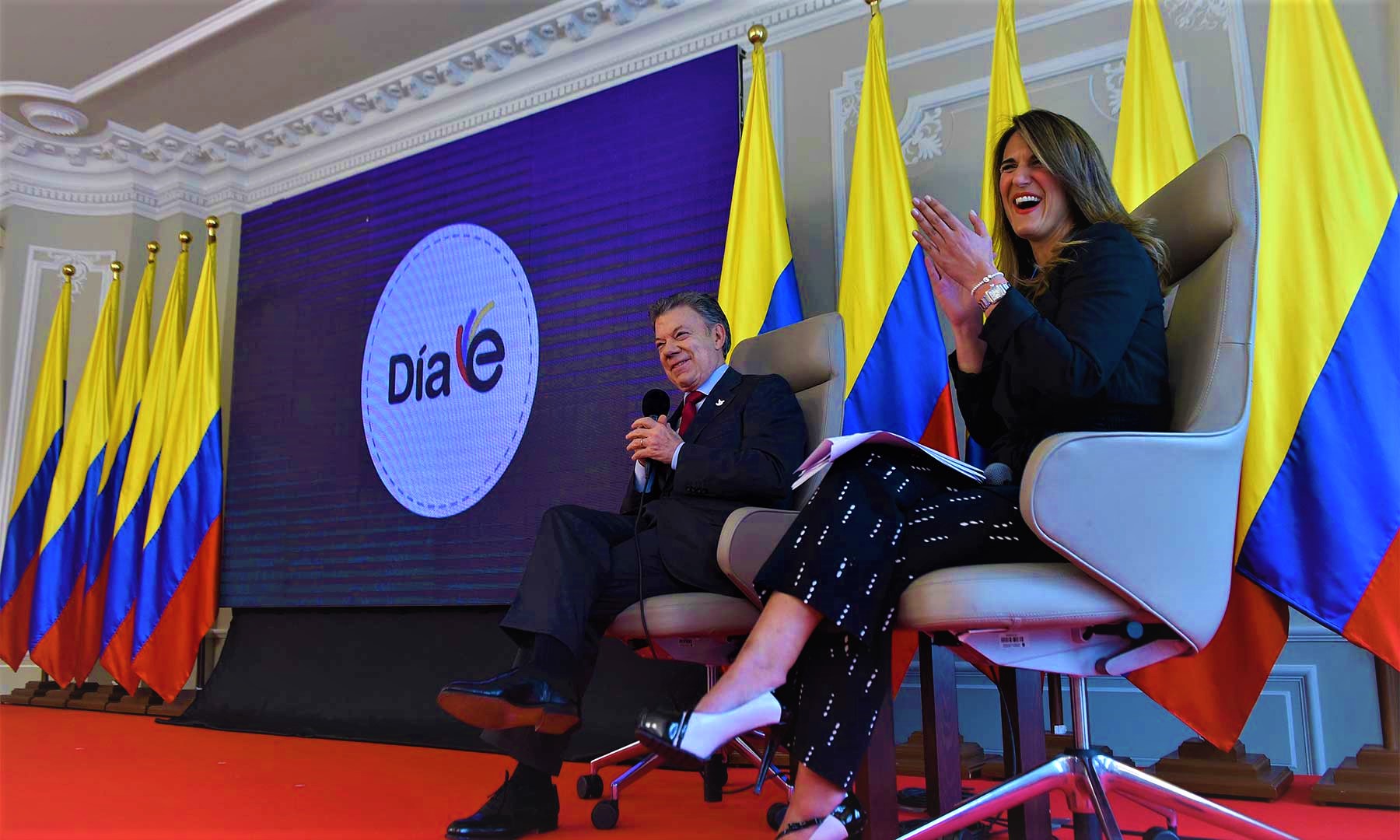 Santos invita a Fecode a retomar el diálogo y señala que los compromisos se están cumpliendo