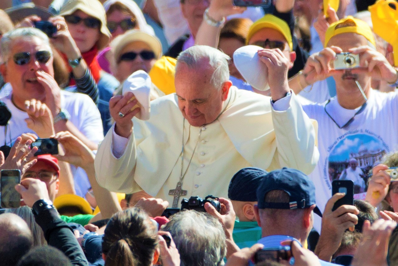 Empapate 35.000 euros por el solideo papal