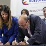 Levantado paro