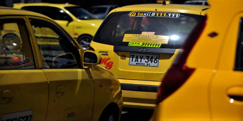 En Bogotá se acabarán los taxímetros
