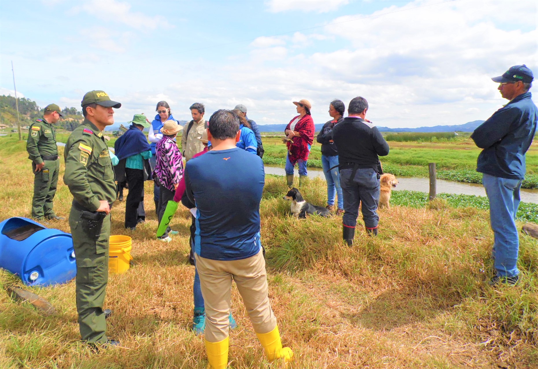 CAR hace recuperacion de predio de la laguna de Fuquene