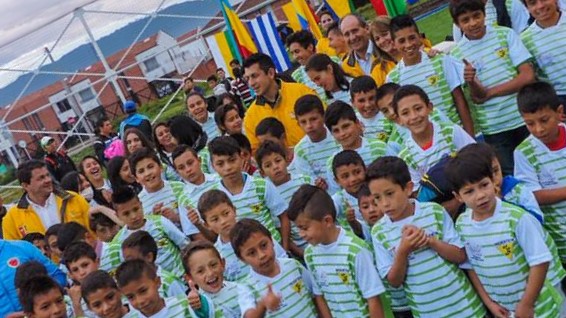 Alcaldía de Tenjo entrega a la comunidad modernas canchas sintéticas