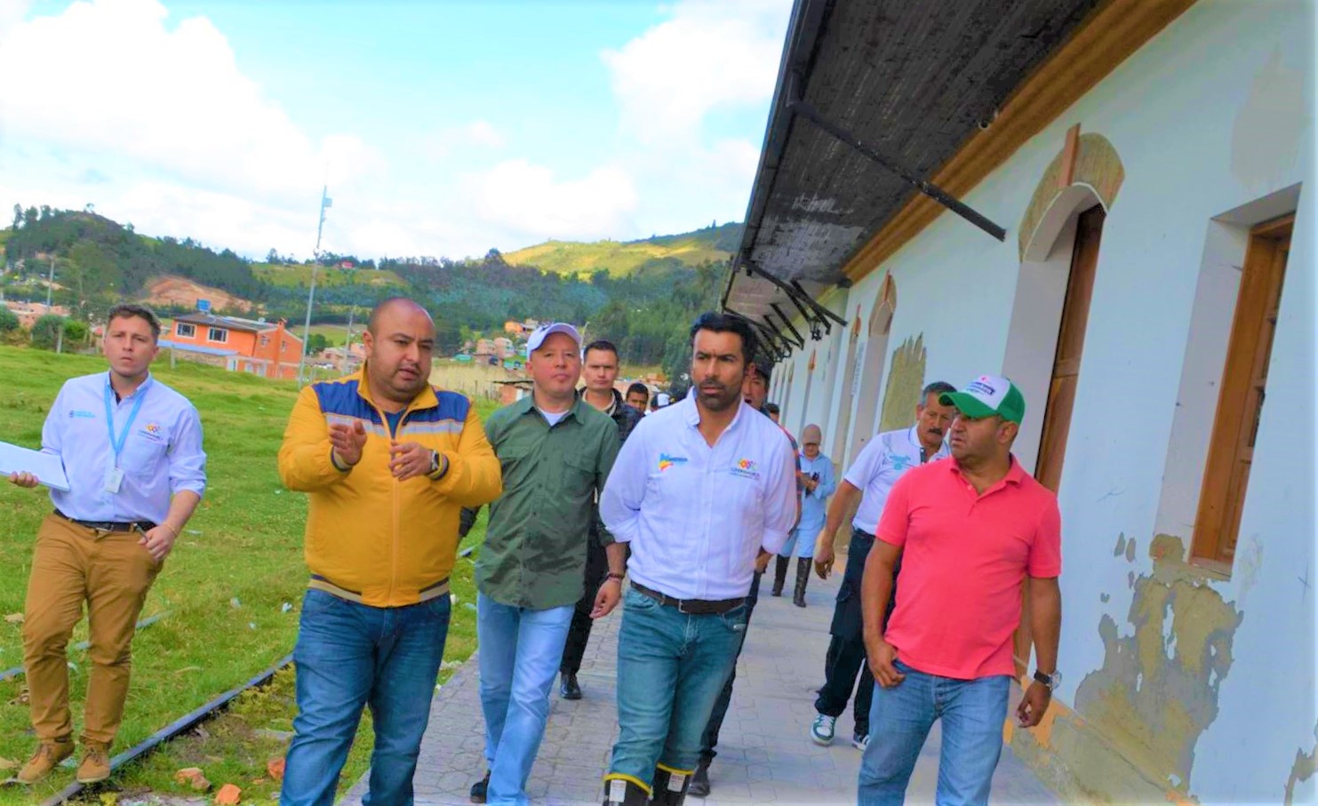 Alcalde de Nemocon recibio la visita del Gobernador con quien verifico el adelanto de obras