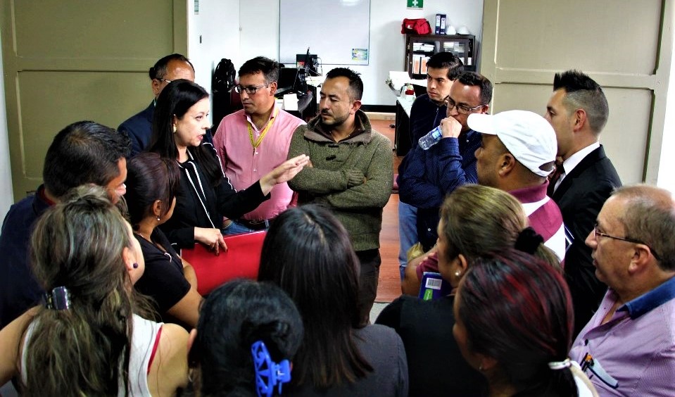 Comerciantes piden prorroga para legalizar sus negocios