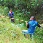 En Cucunuba evitan desbordamientos con la limpieza de Quebrada San Isidro