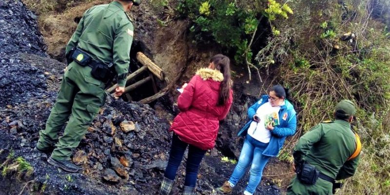 Autoridades suspenden extracción de carbón en una mina ilegal a las afueras de Zipaquirá