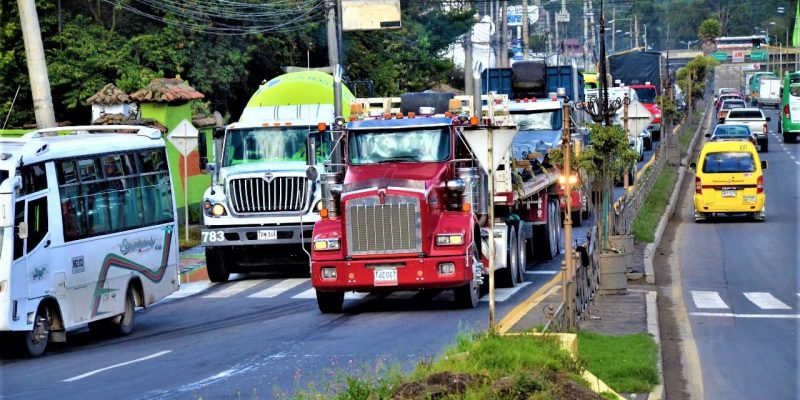 Desde este miercoles 1 de agosto restriccion estricta para trafico pesado en Chia
