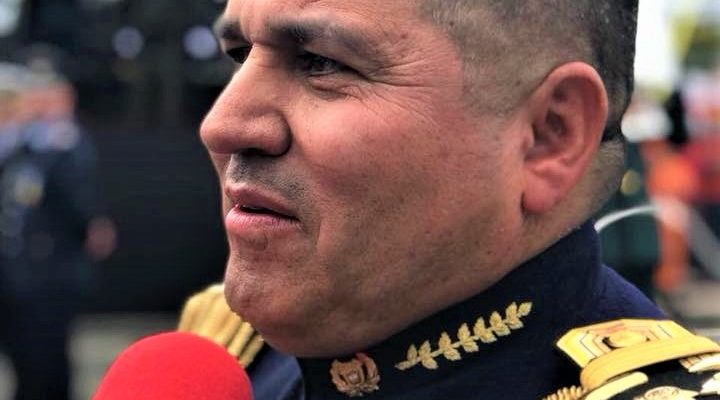 El General Rodriguez Arevalo dirigio y encabezo el desfile militar del 20 de julio