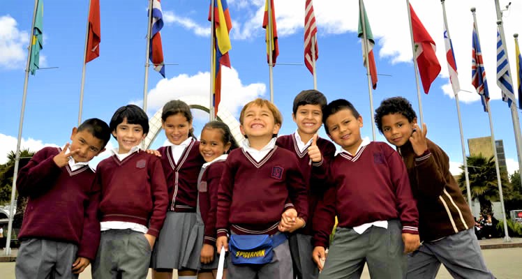 Primer encuentro de colegios amigos del turismo organizado por Idecut