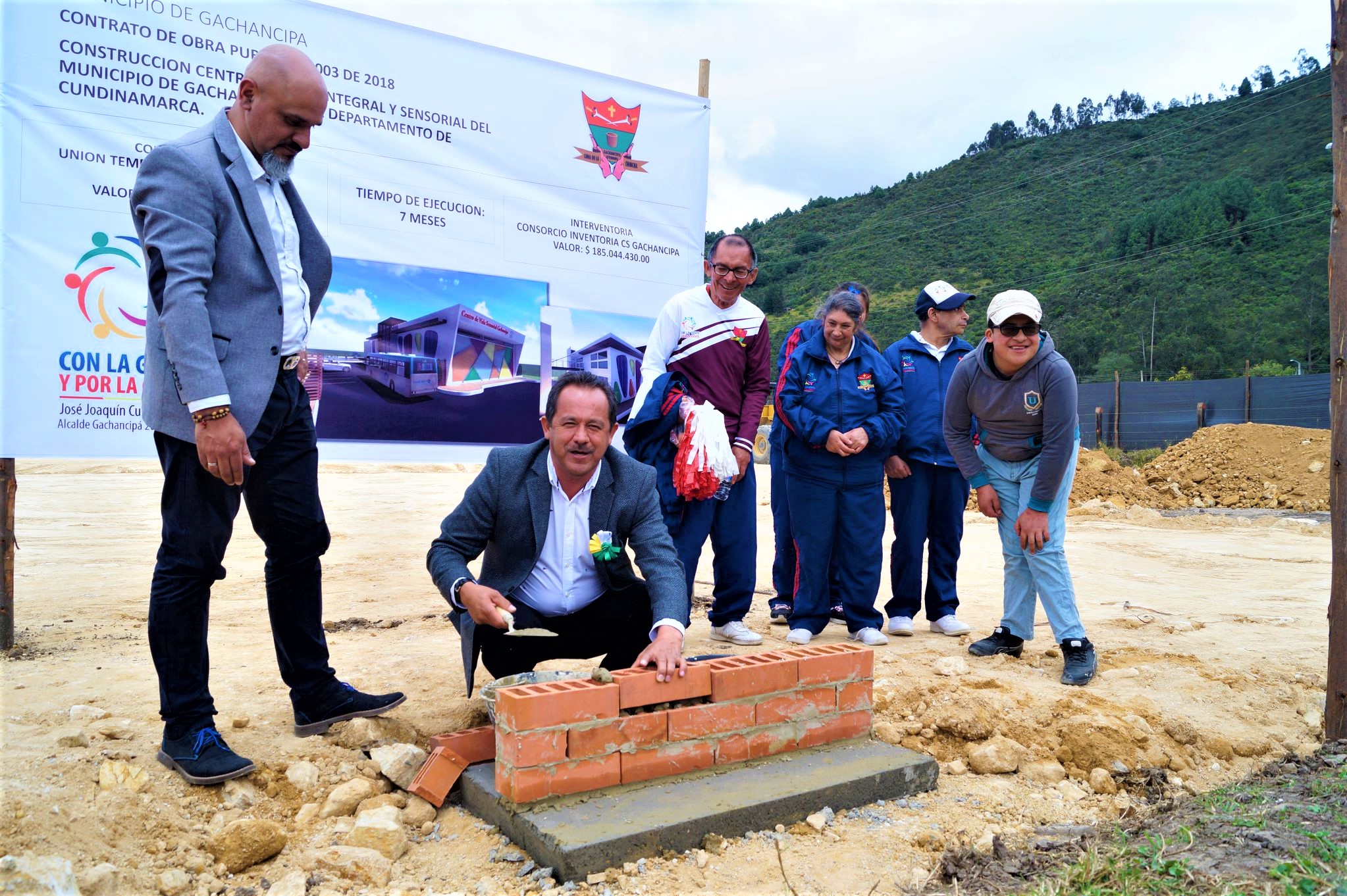 Alcalde de Gachancipa coloco la primera piedra para el Centro de Vida Sensorial