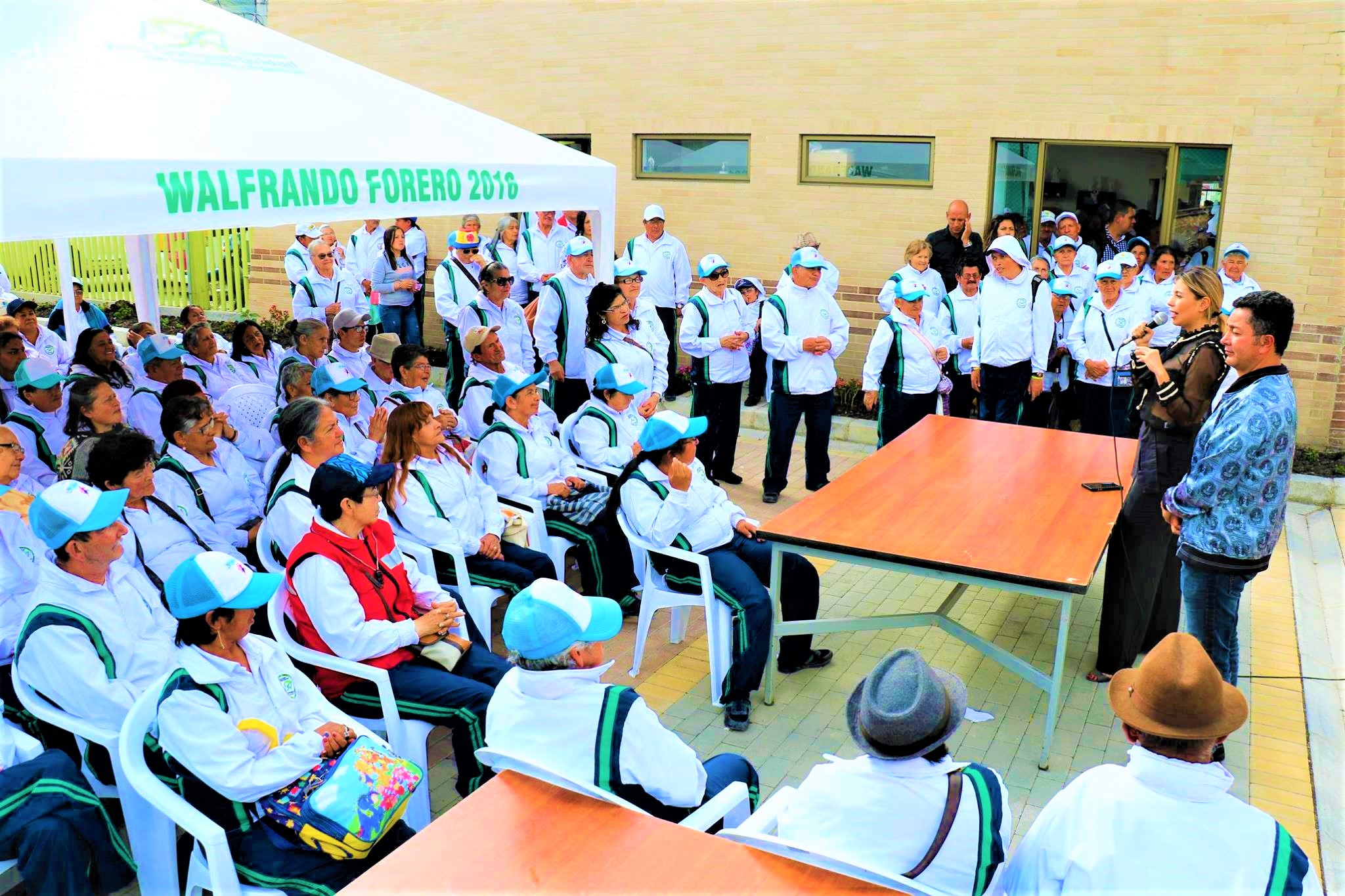 Alcalde de Tocancipa Walfrando Forero celebro el dia del adulto mayor