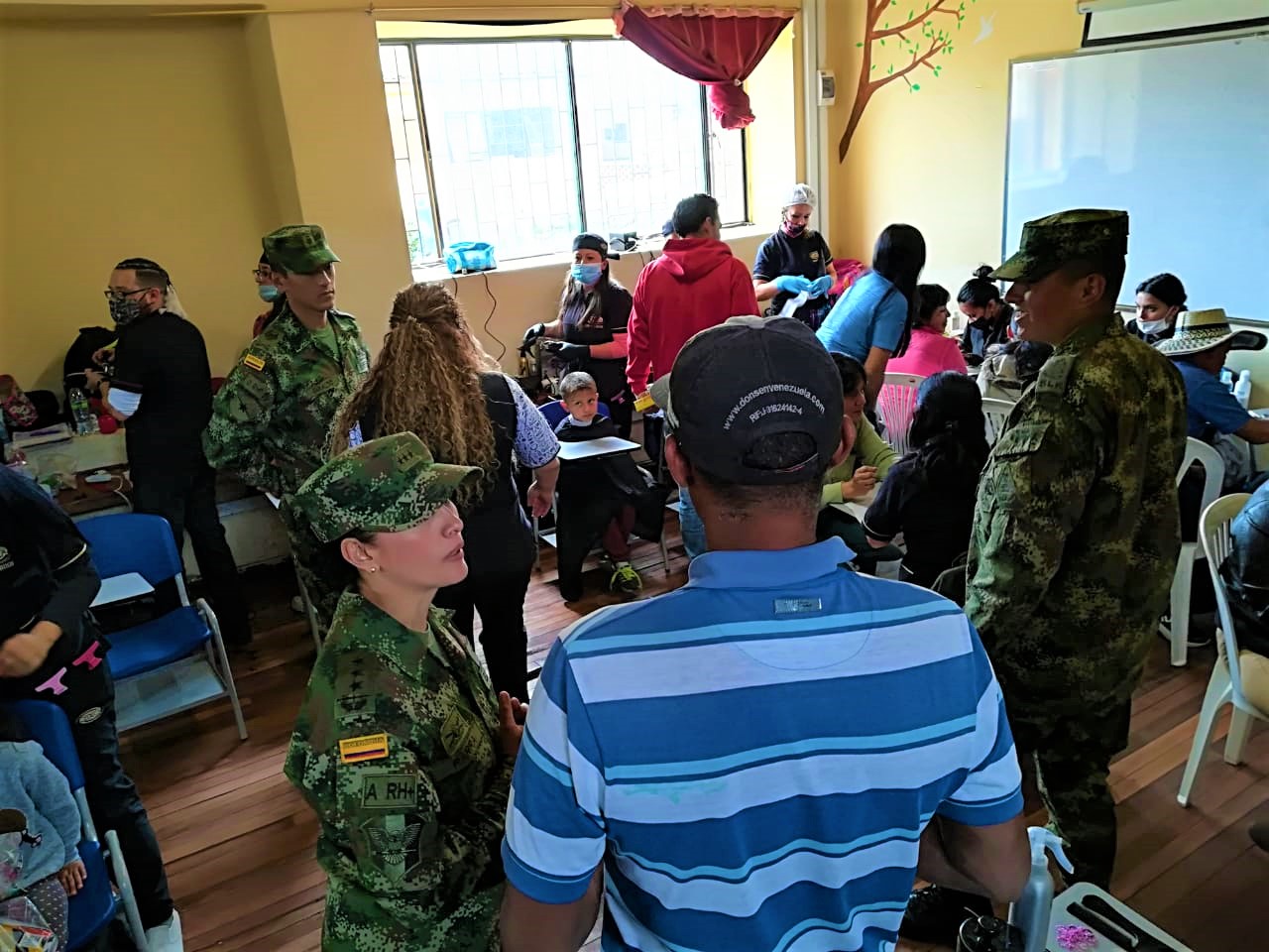Brigada 13 entrega jornada de bienestar a los habitantes de Guasca