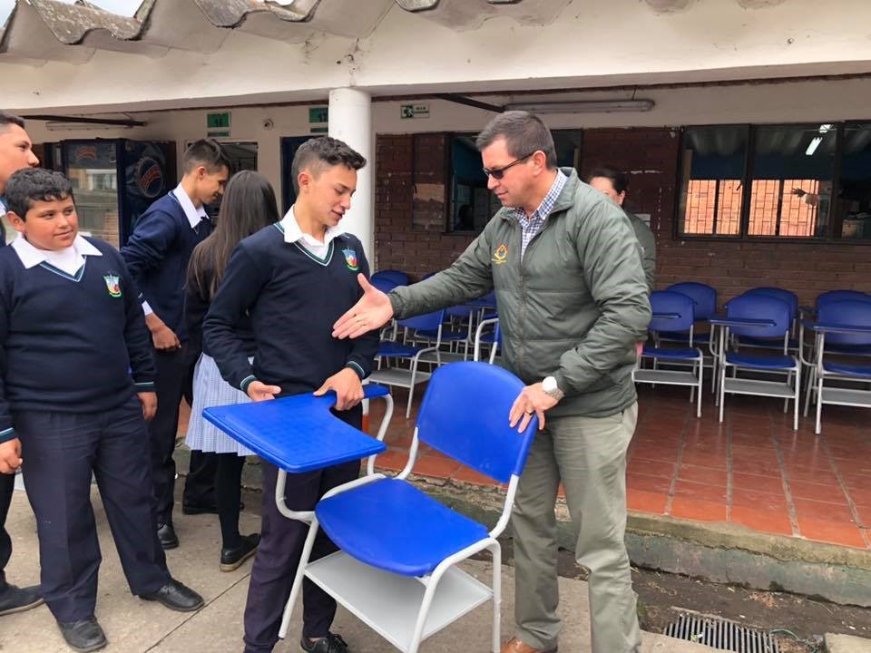 Dotaciones para el Colegio Departamental las Villas de Cogua