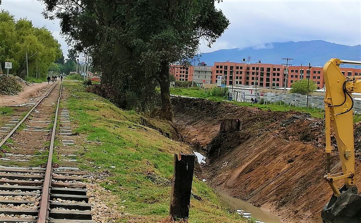 Personeria de Zipaquira y CAR trabajan en la recuperacion de la quebrada El Molino