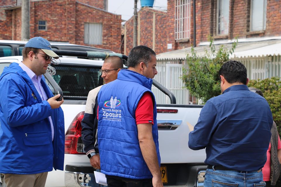 Personero de Zipaquira acompano a la comunidad Rural Barandillas sobre problematica via