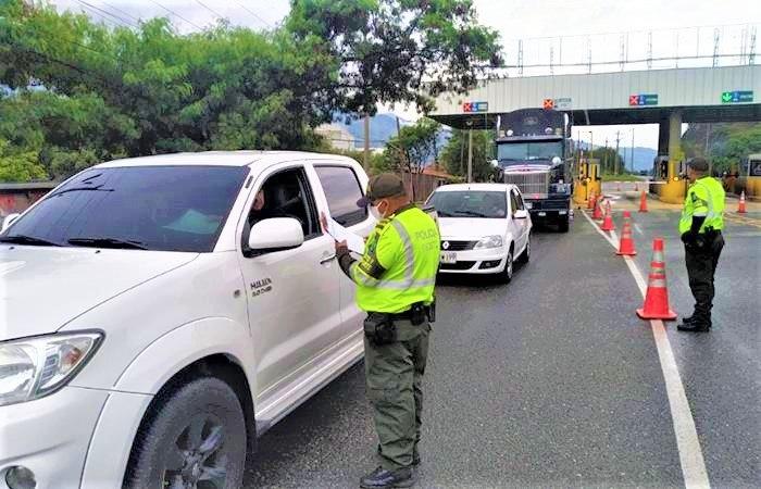 Funcionarios estarian utilizando sus credenciales para irse de vacaciones