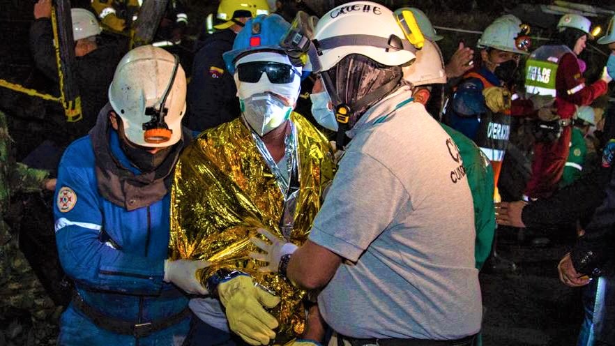 Despues de 100 horas de trabajo fueron rescatados los tres mineros en Lenguazaque