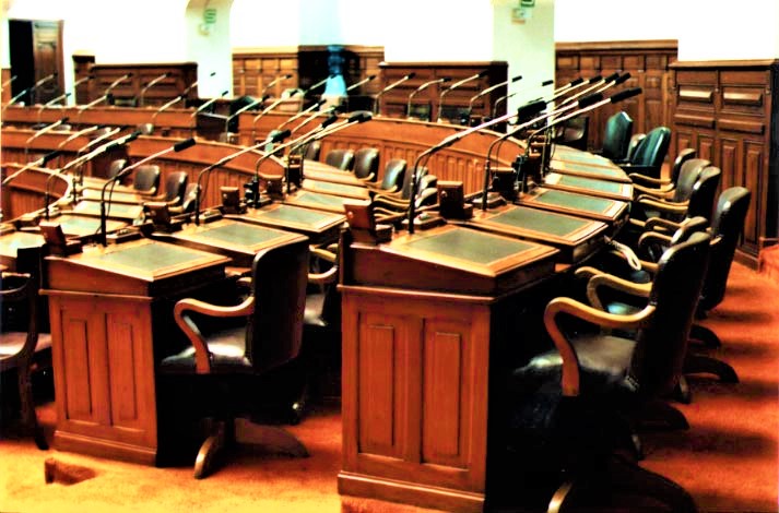 Funcionarios publicos deben acatar y no atacar la justicia