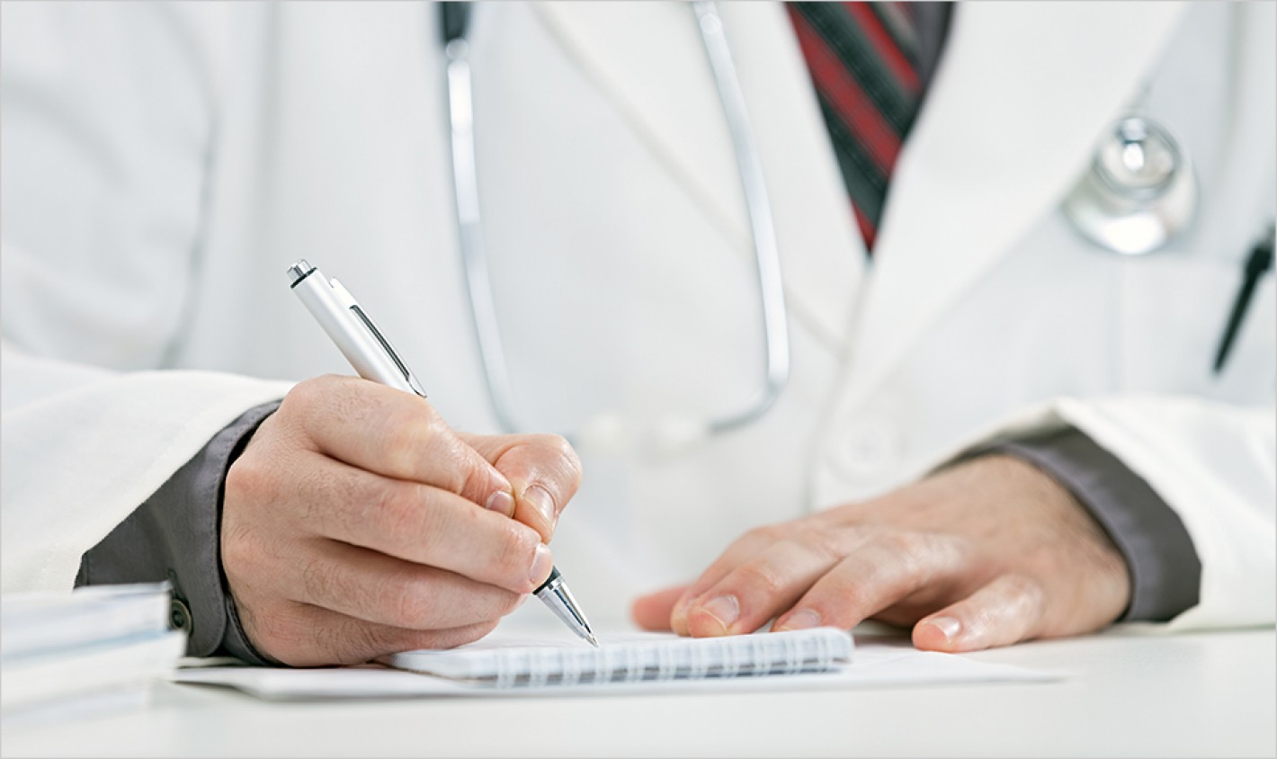 Positivos covid 19 con sintomas leves o asintomaticos deben recibir incapacidad medica