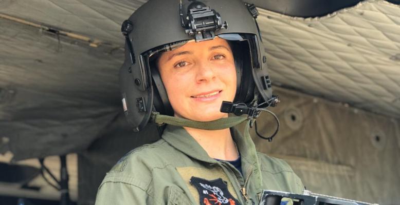Un zipaquirena es primera mujer Tecnico en Equipos de Rescate y de Vuelo de la FAC