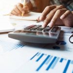 Deudores de multas tienen beneficios economicos que les permitira ponerse al dia