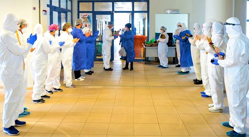 Se han ido reduciendo los casos de contagio y muertes en el pais por causa del covid 19