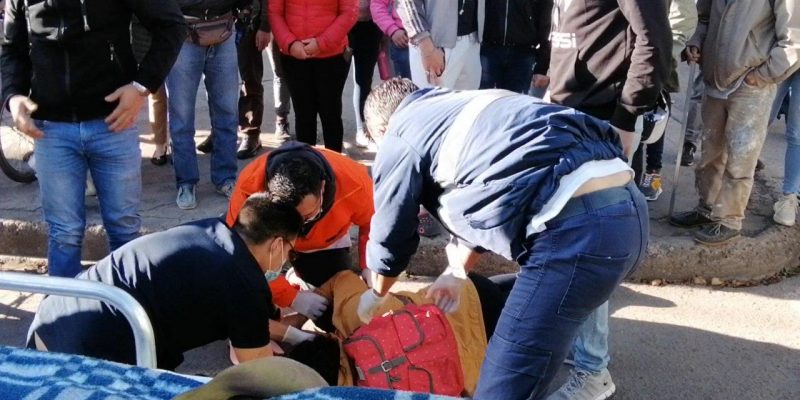 Mas de una hora mujer atropellada estuvo tirada en el piso sin que fuera atendida