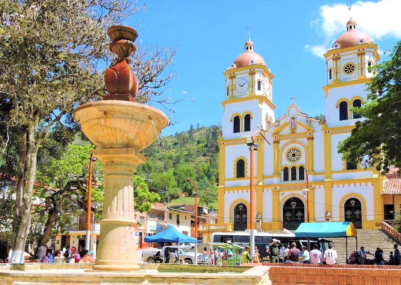 Con Banco de Agua Gobierno garantizara agua potable para seis veredas en Manta