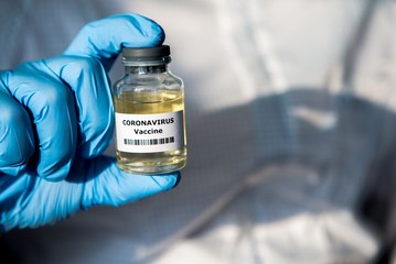 Vacuna contra el COVID 19 de AstraZeneca y Oxford con eficacia de hasta 90