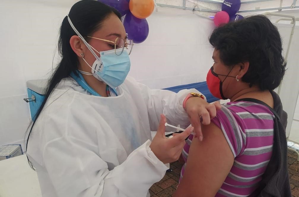 Cundinamarca implementa el plan de vacunacion contra el Covid 19 copy