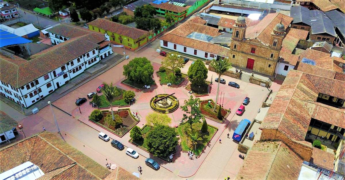 ANM en el municipio de Nemocon atienden inquietudes de los mineros y de la ciudadania