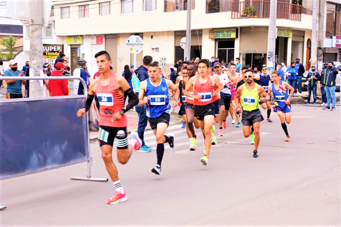 Con la tradicional carrera atletica San Silvestre Chia despidio el 20201