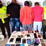 Delincuentes extranjeros trataron de huir en bus tras robar establecimiento en Facatativa