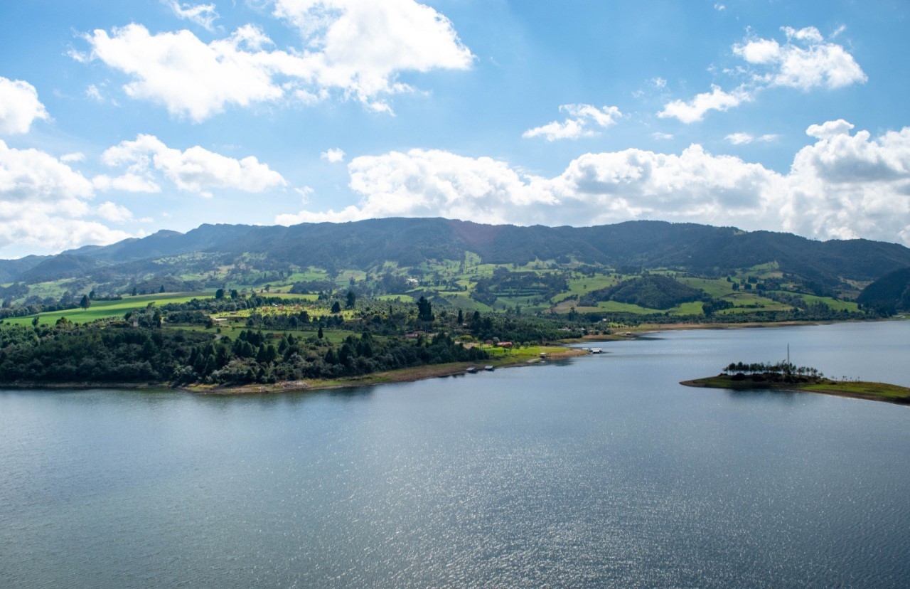 Descenso en el nivel del agua en embalses de Cundinamarca