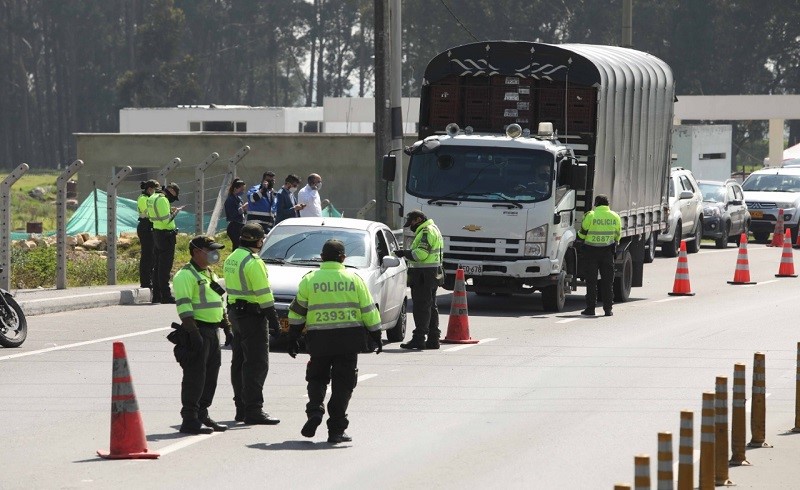 En Cundinamarca se registraron 220 comparendos y 170 vehiculos inmovilizados durante el toque de queda