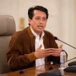 La segunda ola ocurre por relajacion en las medidas