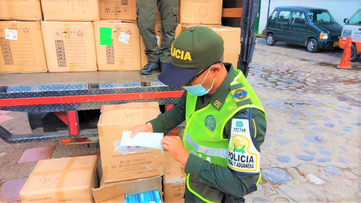 266.000 tapabocas de contrabando aprehendidos por la POLFA