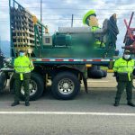 Confiscada maquina industrial por valor de 870 millones